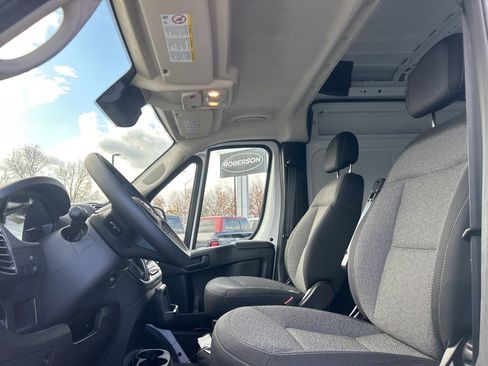 Used 2025 RAM ProMaster 2500 w/ Storage Group image 10