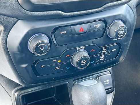 Certified 2020 Jeep Renegade Sport image 14