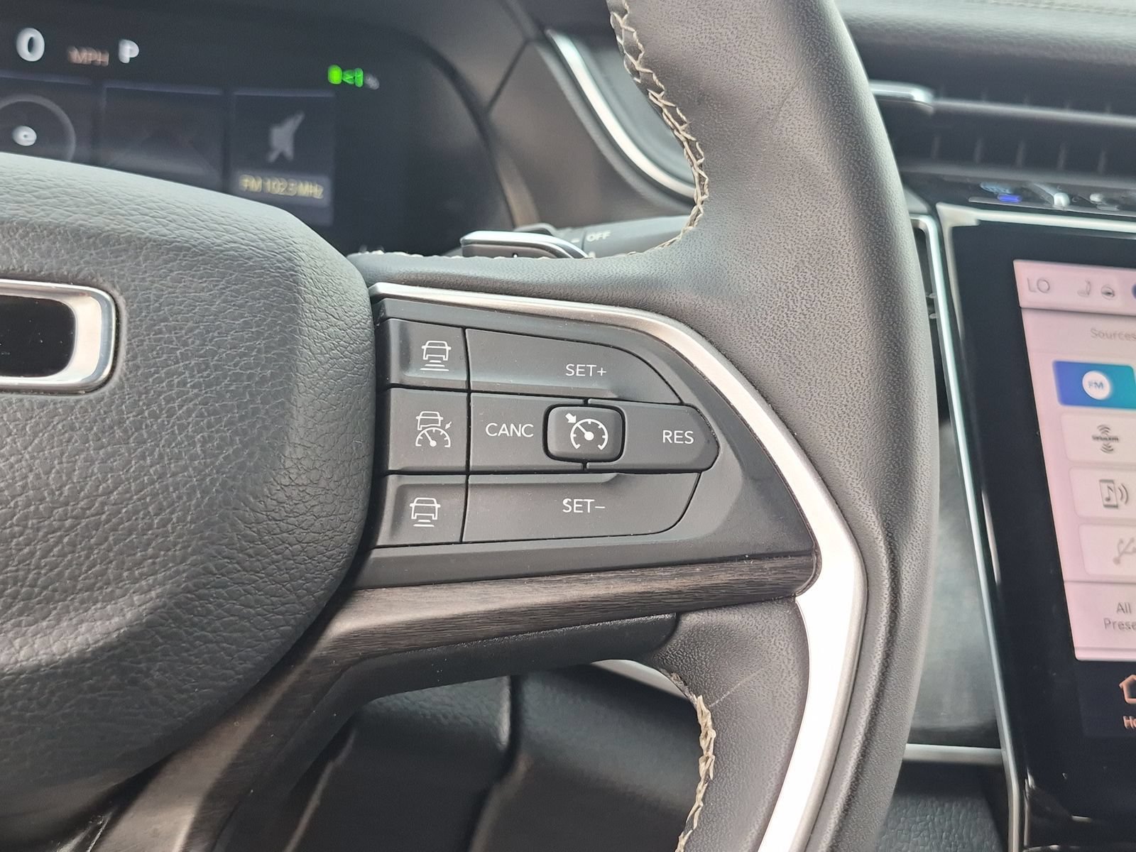 Used 2024 Jeep Grand Cherokee Limited 4xe AWD/4WD image 22