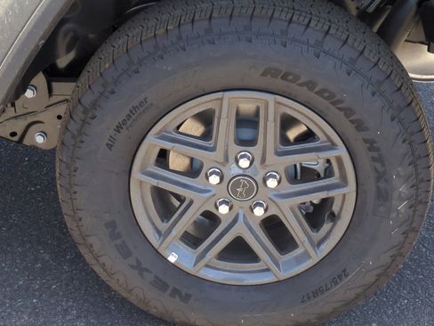 New 2025 Jeep Wrangler Sport S image 26