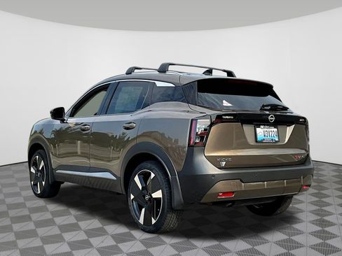 Used 2026 Nissan Kicks SR w/ Cold Weather Package AWD/4WD image 4