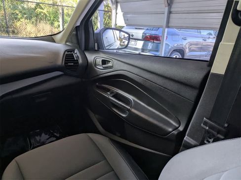 Used 2018 Ford Escape S image 17