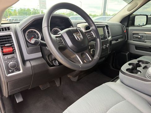 Used 2019 RAM 1500 Classic SLT RWD image 4