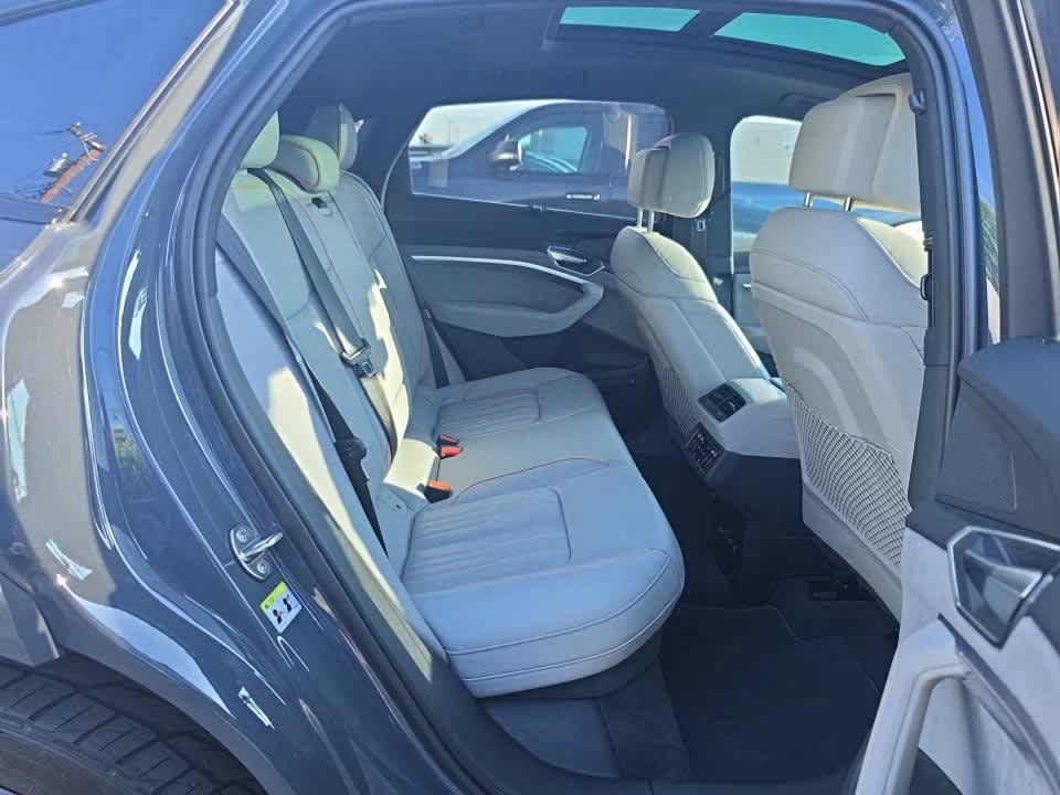 Used 2024 Audi Q8 e-tron Prestige w/ Prestige Package AWD/4WD image 10