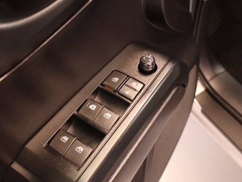 Certified 2020 Toyota Tacoma SR image 12