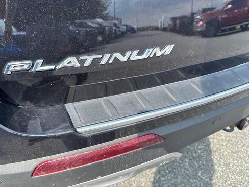 Used 2023 Ford Explorer Platinum w/ Technology Package AWD/4WD image 8