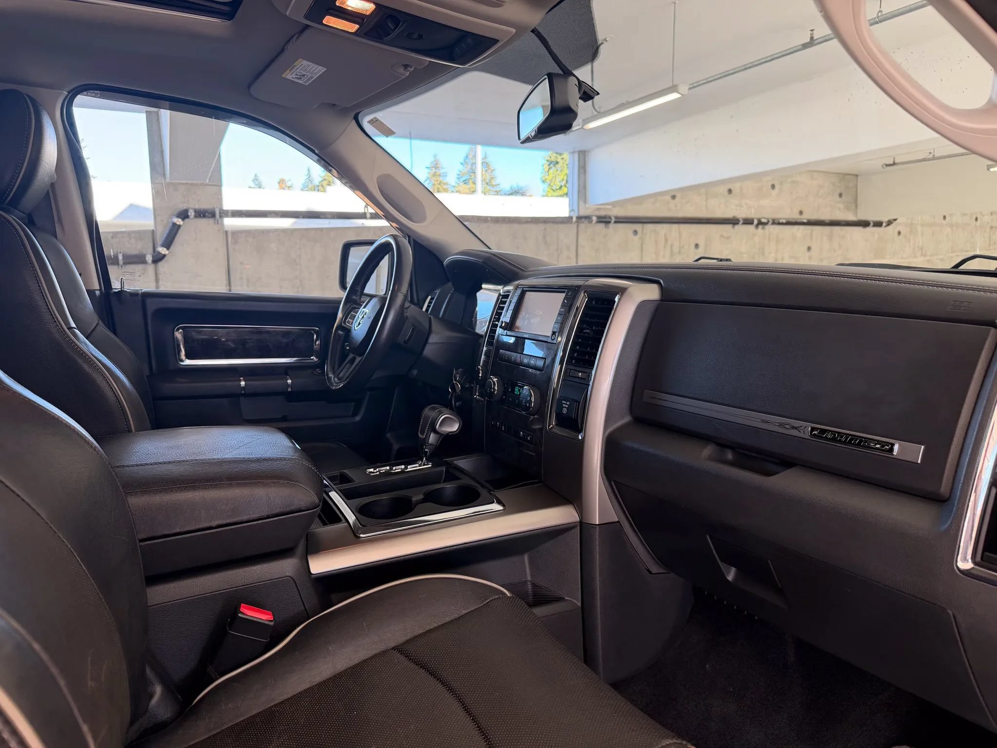Used 2012 RAM 1500 Laramie Limited AWD/4WD image 25