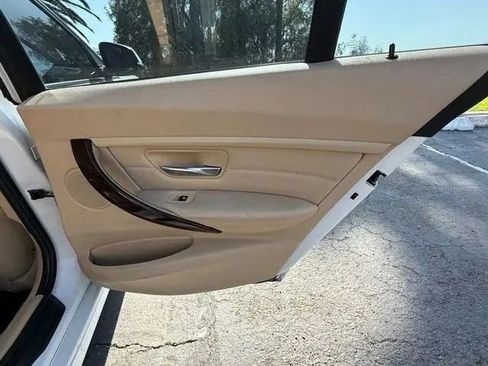 Used 2013 BMW 335i Sedan RWD image 13