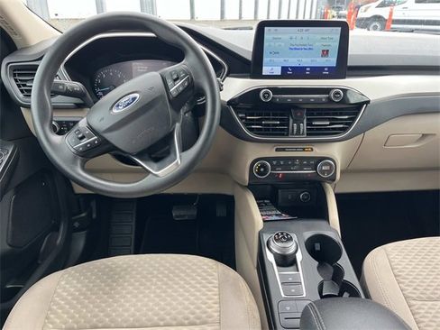 Used 2020 Ford Escape SE image 13
