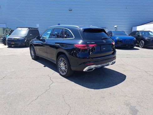 Used 2026 Mercedes-Benz GLC 300 image 7