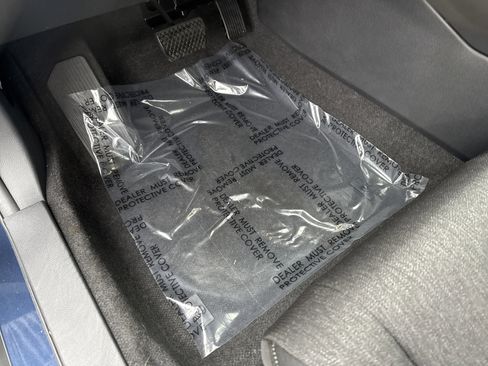 Certified 2023 Honda Accord EX image 17