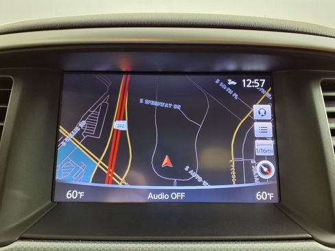 Used 2018 Nissan Pathfinder SL FWD image 18