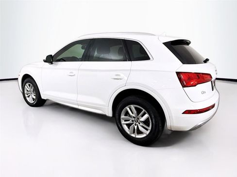 Used 2020 Audi Q5 Premium image 6