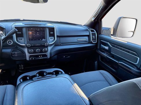 Used 2024 RAM 2500 Big Horn image 23