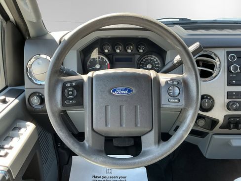 Used 2016 Ford F250 XLT w/ FX4 Off-Road Package AWD/4WD image 12
