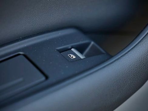 Used 2025 Audi Q7 3.0T Premium w/ Convenience Package image 25