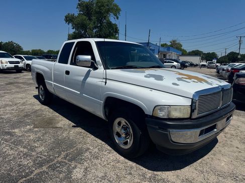 Used 1996 Dodge Ram 1500 Truck 2WD Club Cab image 4