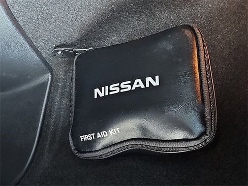 Used 2021 Nissan Rogue Sport S image 28