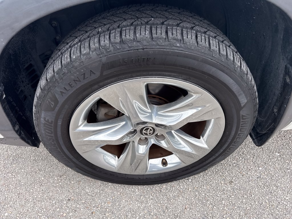 Used 2019 Toyota Highlander Limited AWD/4WD image 13