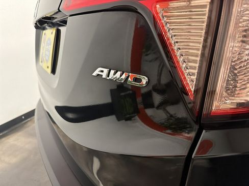 Used 2017 Honda HR-V EX-L image 11