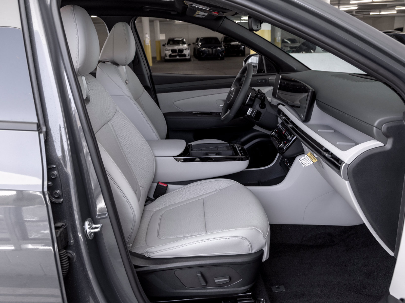 New 2026 Hyundai Tucson Limited FWD image 27