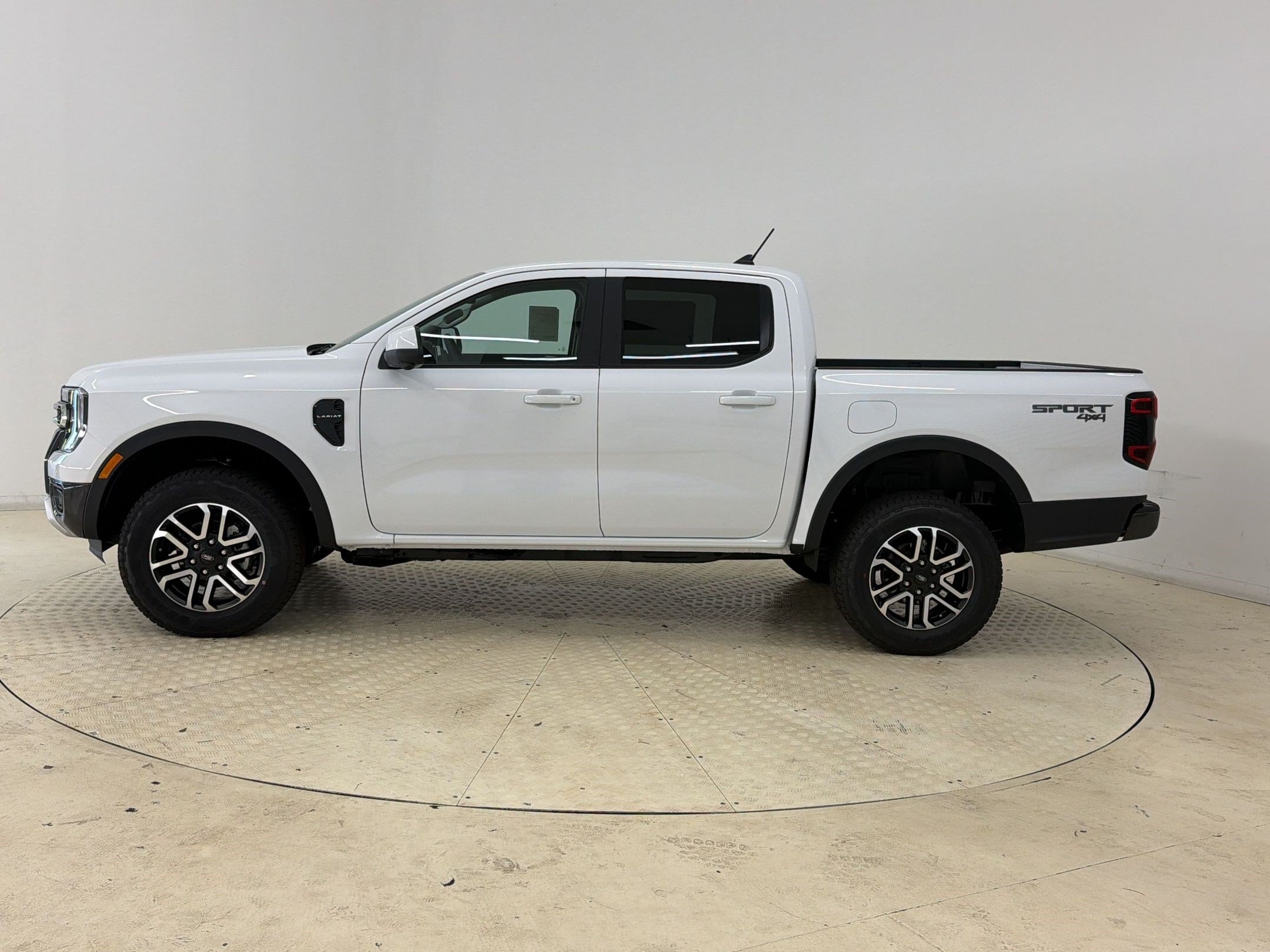 New 2026 Ford Ranger Lariat AWD/4WD image 2