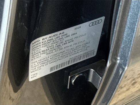 Certified 2025 Audi SQ5 Premium Plus AWD/4WD image 33