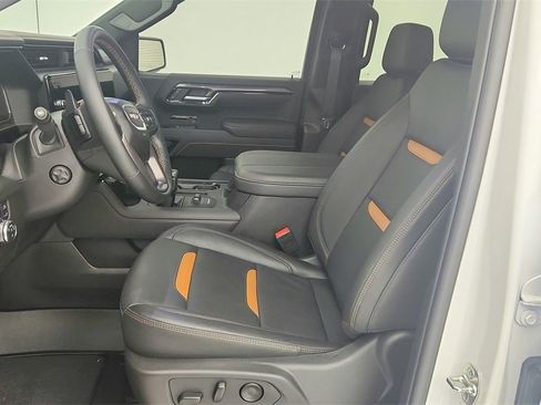 Used 2025 GMC Sierra 1500 AT4 w/ AT4 Premium Package image 15