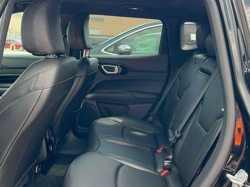 Used 2025 Jeep Compass Limited w/ High Altitude Package AWD/4WD image 10