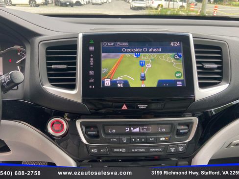 Used 2016 Honda Pilot Touring image 16