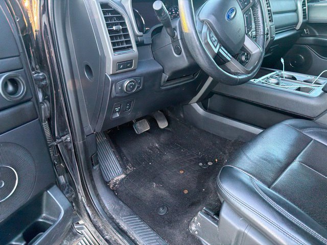 Used 2019 Ford Expedition XLT w/ Equipment Group 202A RWD image 30