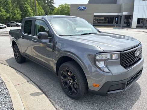 New 2026 Ford Maverick XLT w/ Black Appearance Package AWD/4WD image 2