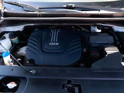 Used 2018 Kia Sedona L image 20