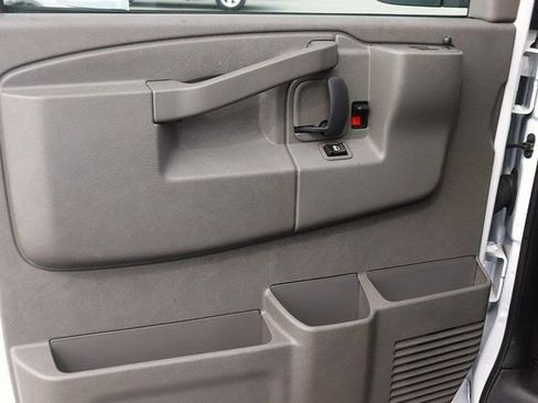 Used 2024 GMC Savana 2500 w/ Driver Convenience Package image 11