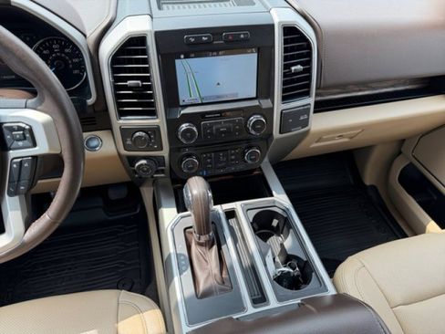 Used 2018 Ford F150 Lariat AWD/4WD image 14