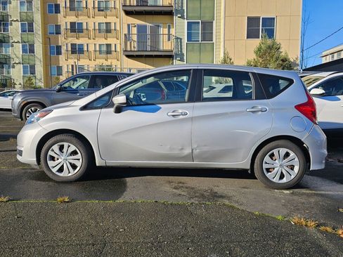 Used 2018 Nissan Versa Note SV image 4