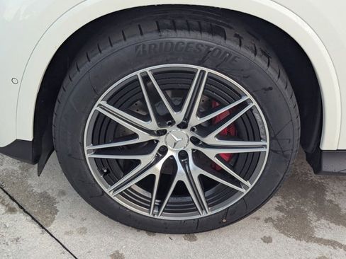 New 2026 Mercedes-Benz GLC 43 AMG 4MATIC image 9