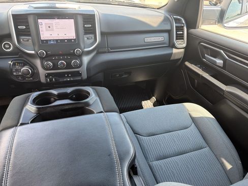 Used 2024 RAM 1500 Big Horn AWD/4WD image 28
