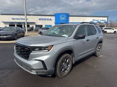 Used 2025 Honda Pilot TrailSport