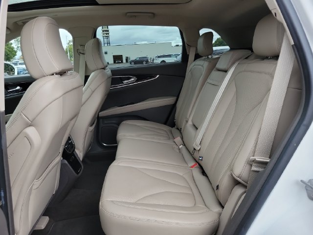 Used 2022 Lincoln Nautilus Reserve AWD/4WD image 21