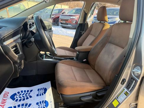 Used 2015 Toyota Corolla LE image 13