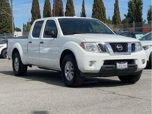 Used 2016 Nissan Frontier SV w/ SV Value Truck Package RWD image 3