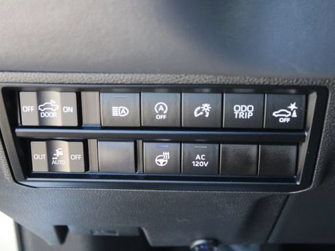 Used 2023 Toyota Tundra Platinum AWD/4WD image 29