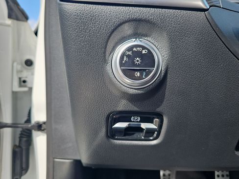 Used 2024 Mercedes-Benz C 300 4MATIC Sedan image 28