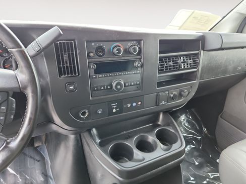 Used 2021 Chevrolet Express 3500 Extended w/ Driver Convenience Package RWD image 11