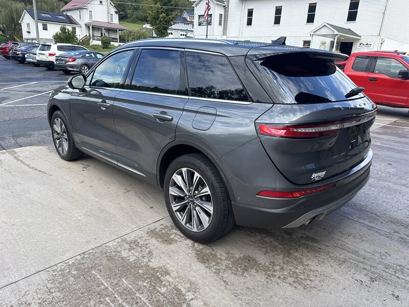 Used 2021 Lincoln Corsair Reserve w/ Equipment Group 201A AWD/4WD image 6