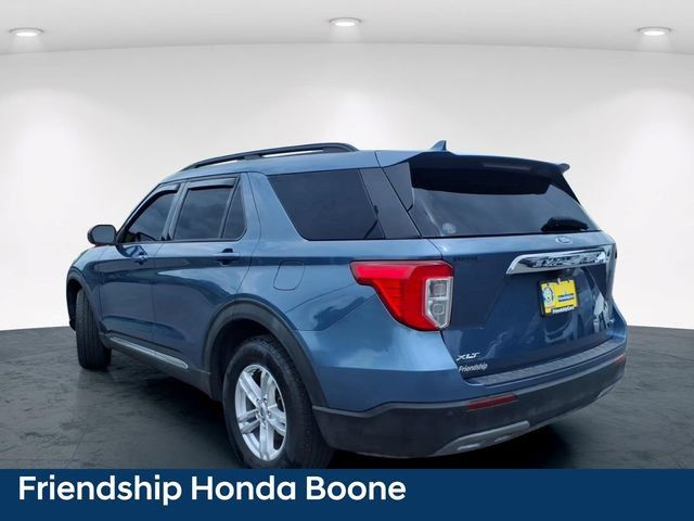 Used 2020 Ford Explorer XLT w/ Equipment Group 202A AWD/4WD image 14