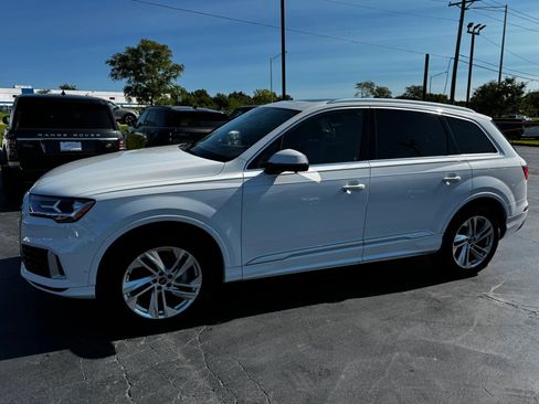 Used 2021 Audi Q7 2.0T Premium Plus w/ Executive Package AWD/4WD image 2