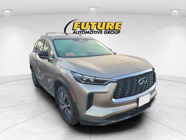 Used 2023 INFINITI QX60 Sensory w/ Vision Package AWD/4WD image 1