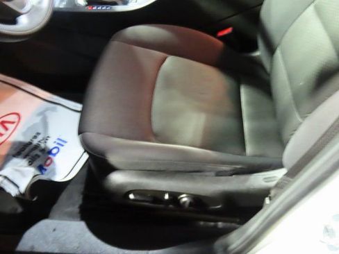 Used 2023 Chevrolet Malibu LT image 41